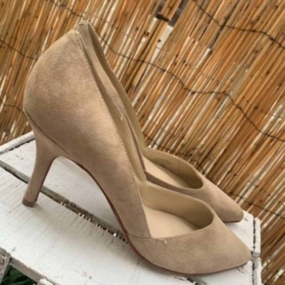 🧚🏼‍♀️Marc Fisher Nude Heels Size 10